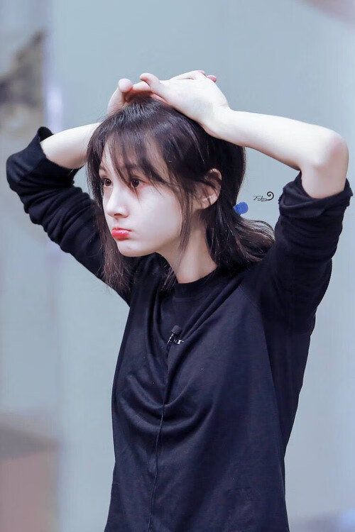 奥预赛U23国足战平 球迷呼吁更多换人尝试，国奥队u23亚洲杯