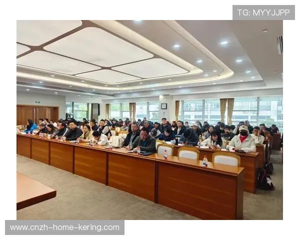 琑队如何建立青训教练继续教育机制，青训营教练